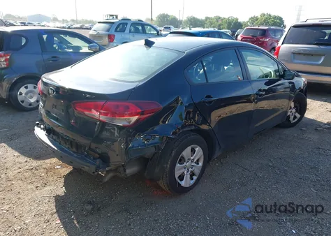 2018 Kia Forte Lx из США, поврежденный, VIN 3KPFK4A78JE273638